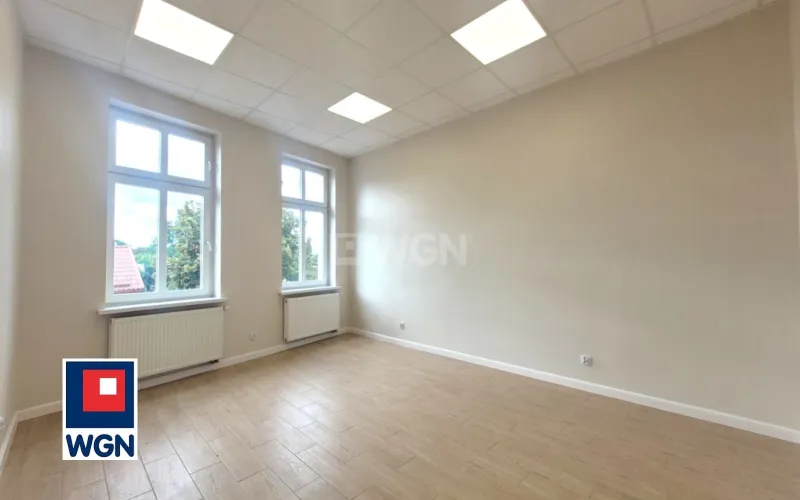 Lokal handlowy na  wynajem Kwidzyn - Nowoczesny, klimatyzowany lokal biurowy - jasny i gotowy do wejścia