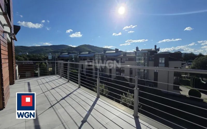 Mieszkanie na  sprzedaż USTROŃ - APARTAMENT Z TARASEM I PANORAMĄ BESKIDÓW